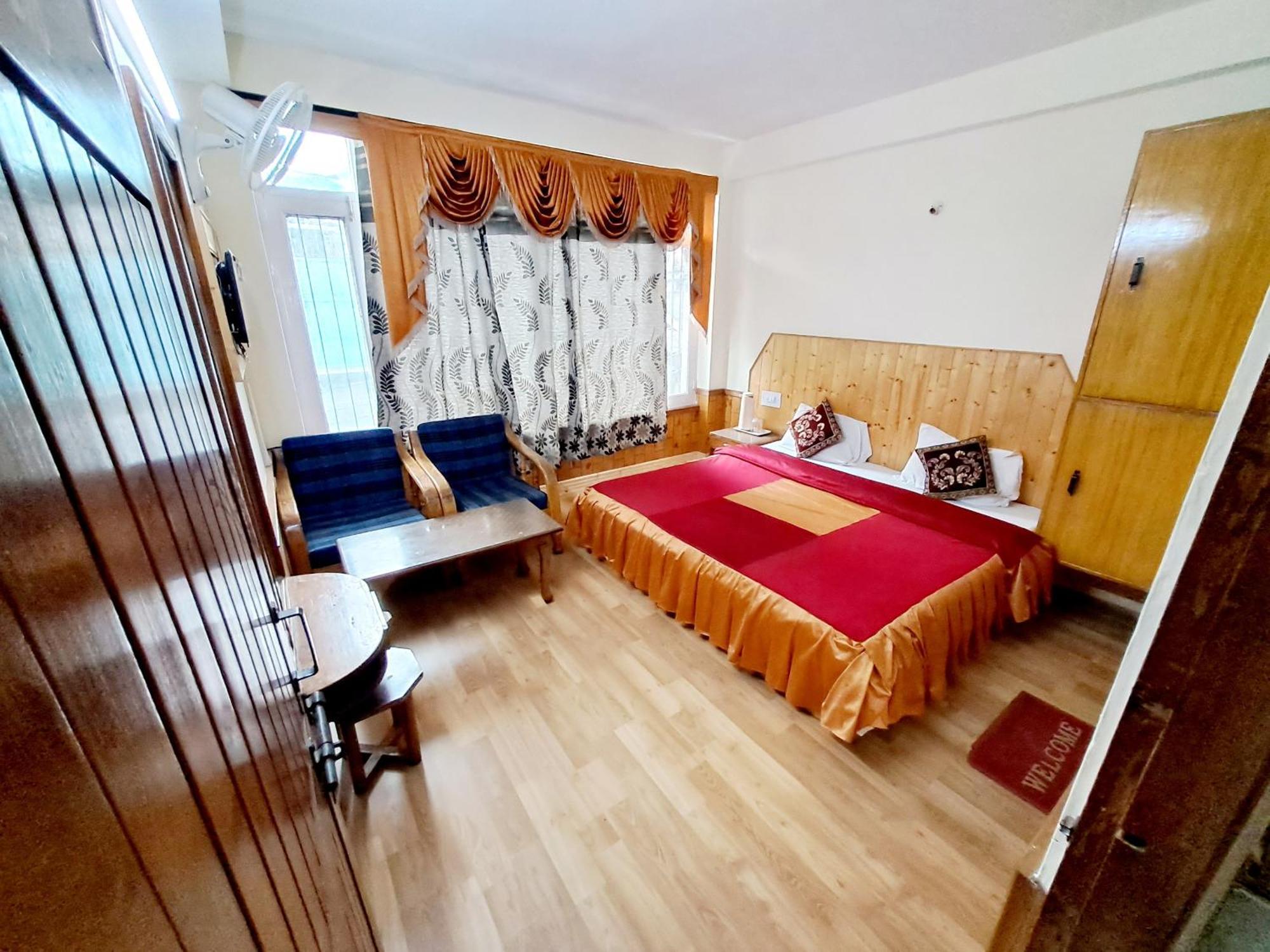 Hotel Snow Mountain Mall Road Manali  Ngoại thất bức ảnh